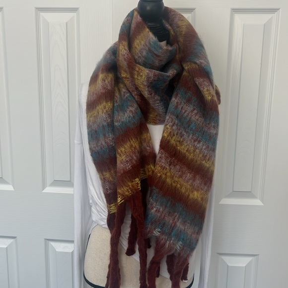 Plaid Wrap Around Scarf - Picture 1 of 2